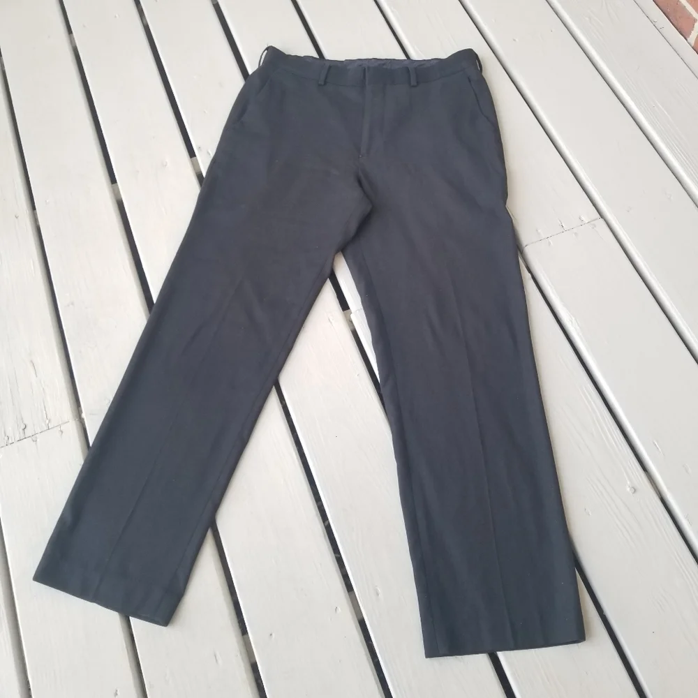 32 X 29 black mens slacks